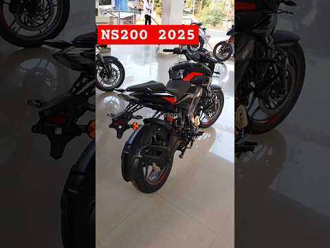 brand new bajaj pulsar NS200 blackcolor 🤍 🤍 bike  #foryou #video #ns200 @ymnvlogs