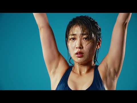 ヨガのポーズ。腋。汗だく