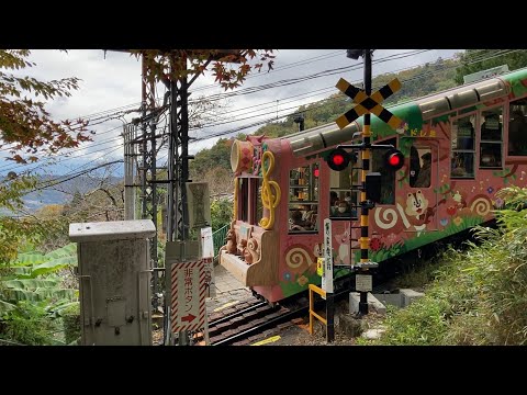 近鉄生駒鋼索線　宝山寺第一号踏切