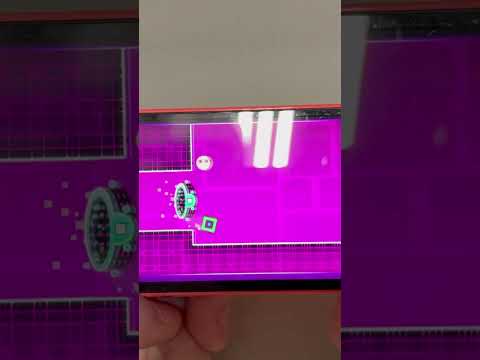 Geometry Dash on the iPhone 5c…