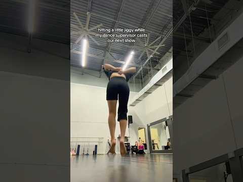 would you do this??? #funny #dance #fyp #yuliam #dancer #trending #trend #viral #shorts #tiktok #lol