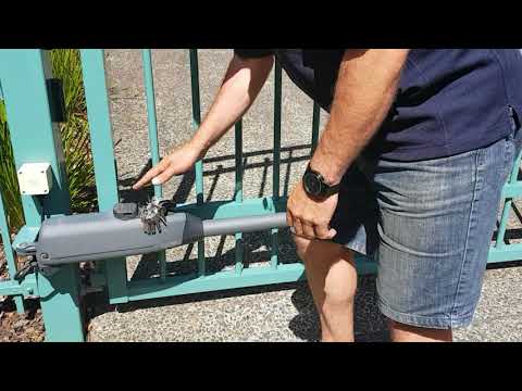 Genius Mistral 300 & 400 Swing Gate manual release after a power cut