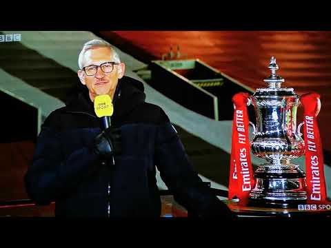 Man U v Liverpool "You know what I mean, Gary?" Bruno pun-Lineker & Wright fall about laughing