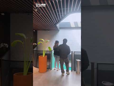 POV nyoba langsung TVS iQube di TVS Experience Center Rumaradal - Jakarta Selatan