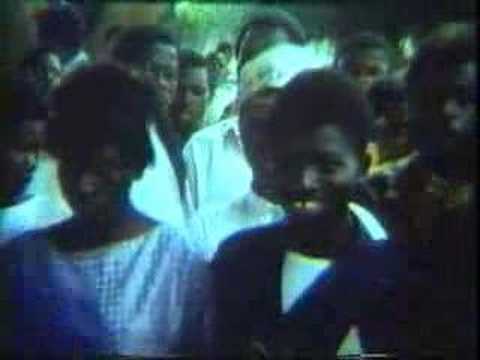 Gene and Carola Gough World Travels : Villagers in Zaire