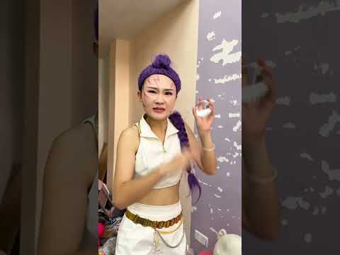 Rumi pauses to help sisters make up#kpop #kpopdemonhunters #rumi #huntrix