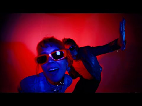 Transviolet x Robert Delong - HOT AF (Lyric Video)