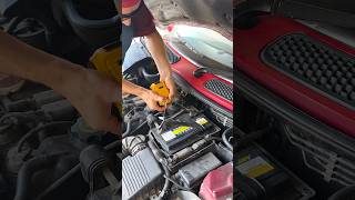 How to Start a Car with a Dead Battery – No Jumper Cables!
