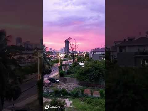 Red Sky.... talks a lot.... #sky #red