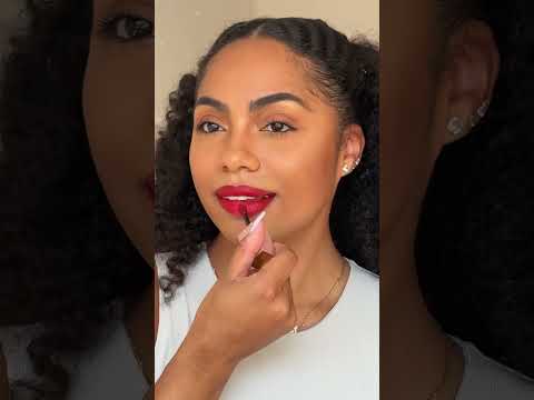 testing the 2-in-1 Liquirosso from #valentinobeauty #firstimpressions #makeup #redlips