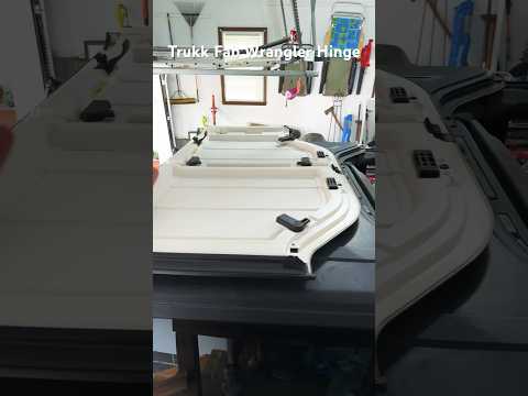 Jeep wrangler freedom panel hinge