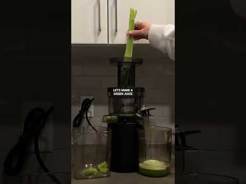 Green juice for the week 🍏 #2023shorts #greenjuicerecipe #greenjuice #juicing #aestheticvideo