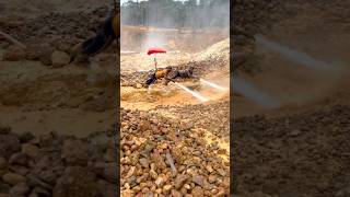 This is a unique way of mining gold! 💰⛏️✨ #didyouknow #foryou #GoldMining #Discovery #satisfying