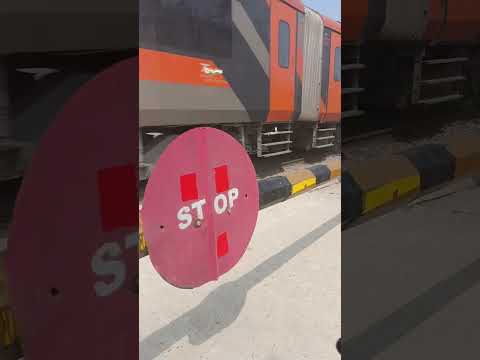 बन्ते भारत 🚆 train 🚂 #funny #ekmotahathighumechala #comedy #banthebharat
