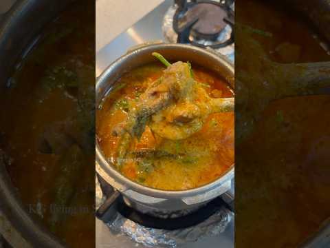 MV#397 சிக்கன் குருமா with சுட சுட இட்லி Sapdum pothu supera irunthuchu😋 5.12.24 #diml #food