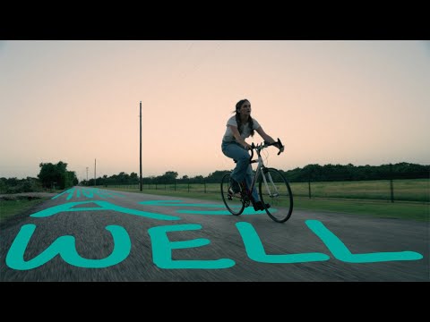 Hollyn | Might as Well (Official Music Video)