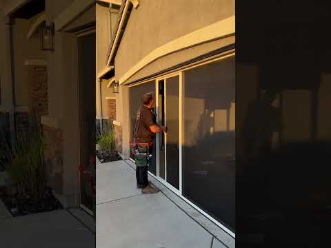 You need this crazy good garage door screen! Level up your home. #garagedoor #homeimprovement