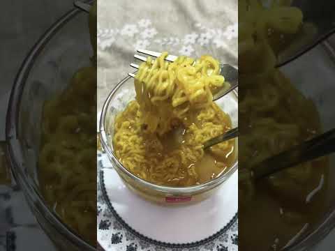 Maggi Lovers Assemble 😍🍜 | 2 Minute Magic | Street Food Vibes #shorts #maggi #mouthwateringfood