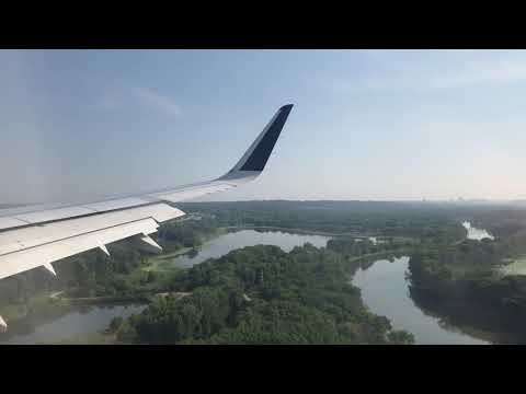 Delta Airlines Airbus A321 landing in Minneapolis