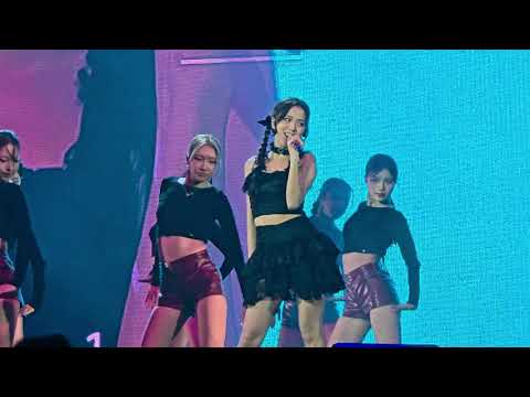 BLACKPINK Jisoo Hugs & Kisses Live Lights Love Action Fanmeet in Manila Philippines 20250314 김지수 팬미팅