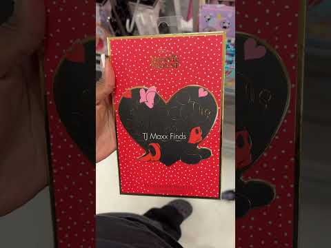 What is your favorite? I love going to TJ Maxx because there’s so many cute stuff 👏🏾