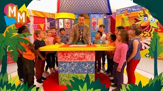 Mister Maker - Fun Triangle Shapes! 🔺 | Kids Cartoons | WildBrain Tiny Toon Town