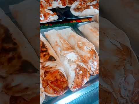Street Food #ytshort #views #shortsvideo #streetfood #streetfoodindia #travel #trending #views #fyp
