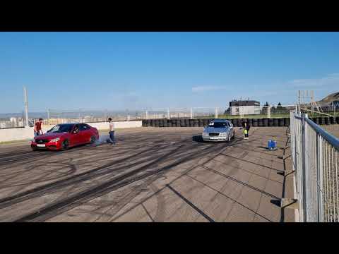 CLK55 Kompressor vs E63 AMG DRAG Race
