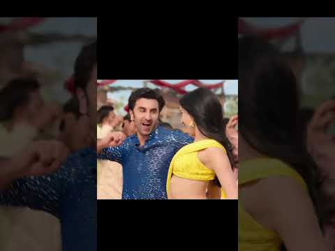 Show me the THUMKA !! 🤩 song Shraddha and Ranbir #shorts #whatsappstatus #showmethethumka #dance