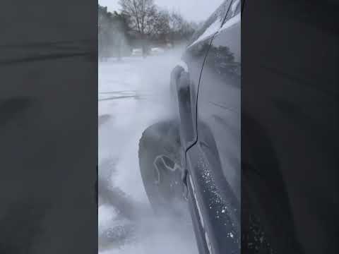 AWD Jeep donuts in the “great Southern Ohio winter storm”
