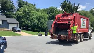 Sem/trash tech garbage truck
