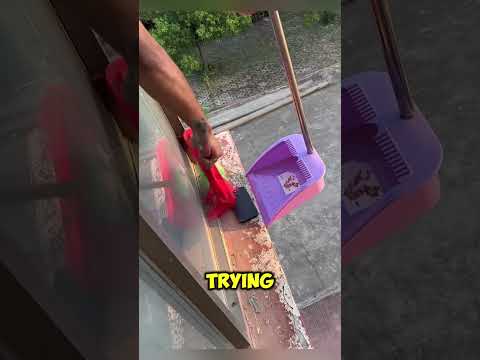 This guy FAILED in getting his cellphone back
