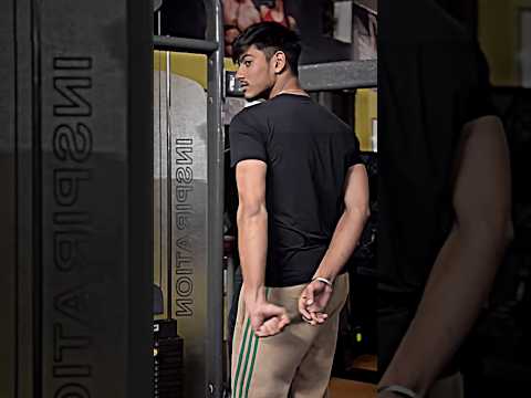 Friends jaldi se 1k complete kra do #gymenthusiast #gym #gymlover