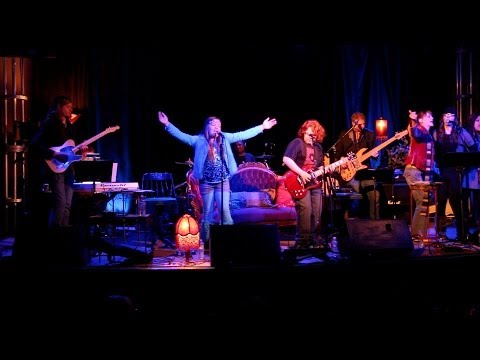 PinkleTank - Circle Of Love (Live)