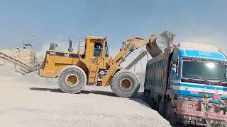 Cat 966f loading crush on dumper truck| Loader caterpillar wheel loader work on crush plant