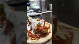 Zinger roll #youtubeshorts #zingerchicken #zinger #ashortaday #videoclip #streetfood