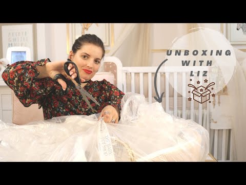 Unboxing Moses Basket
