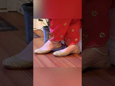 latest Punjabi jutti designs#punjabijutti #punjabi #jutti #flats #sandals #footwear #bridal#yts#2024