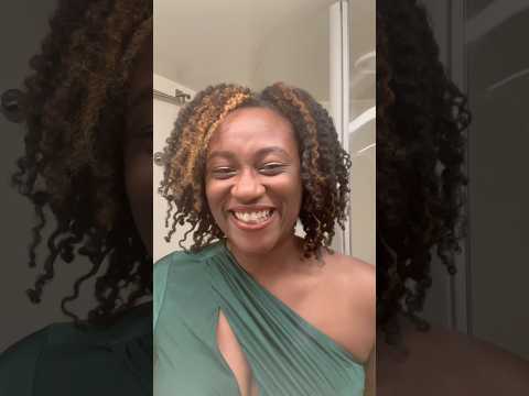 Twist out w/ no heat! ➰ #blackhaircare #cruise #royalcaribbean #twist #twistout #transition #hair