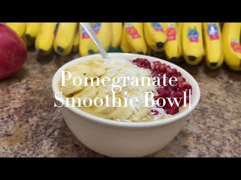 Pomegranate Smoothie Bowl | The Best Way to Open a Pomegranate