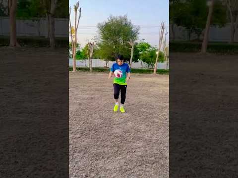 เดาะบอลเหนือหัว