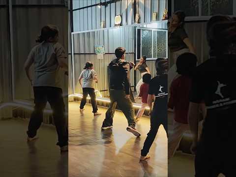 badshah o badshah😎🔫 #dance #youtubeshorts #viralvideo #bollywood #fyp