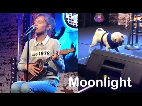Grace VanderWaal, 'Moonlight' under close supervision, 2017-08-29