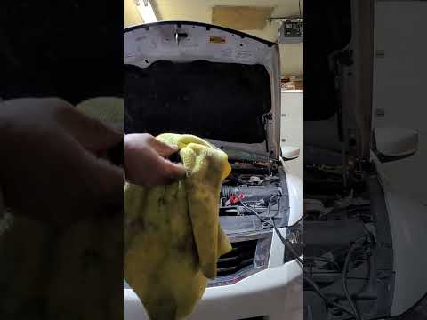 Honda 3.5L V6 (accord) pcv cleaning (due to high oil consumption) - Actually worked for me!