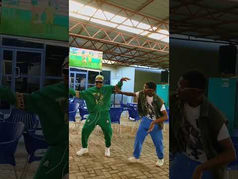 DIAMOND AMEPENDA KIPAJI CHA UYU MZAMBIA amempa million 30 Live tizama