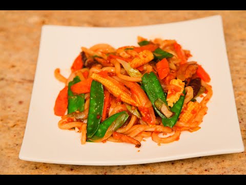 STIR FRY UDON NOODLES