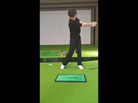 Indoor/Outdoor Golf Training Mat.#golf #golftrainingaid #golfpractice #golfaccessories #golfswing