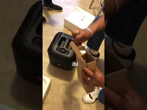 #jblbass #unboxing #partybox #encore #100watt #bluetooth #microphone #romania #shorts #video #viral