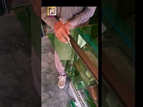 green glass cutting #viral #viralshort #trending #glass #youtube #viralshot #short