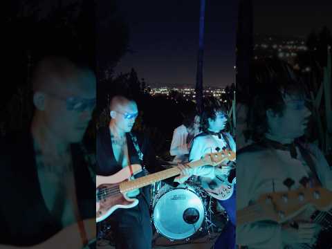 cruisin’ live with the cristals out now